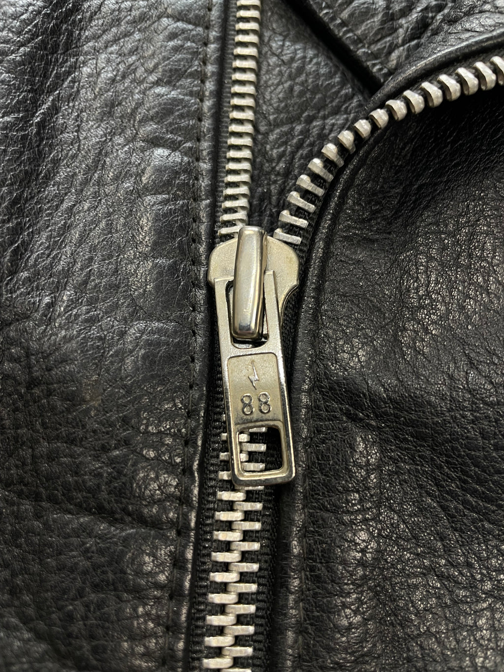 Chiodo in pelle