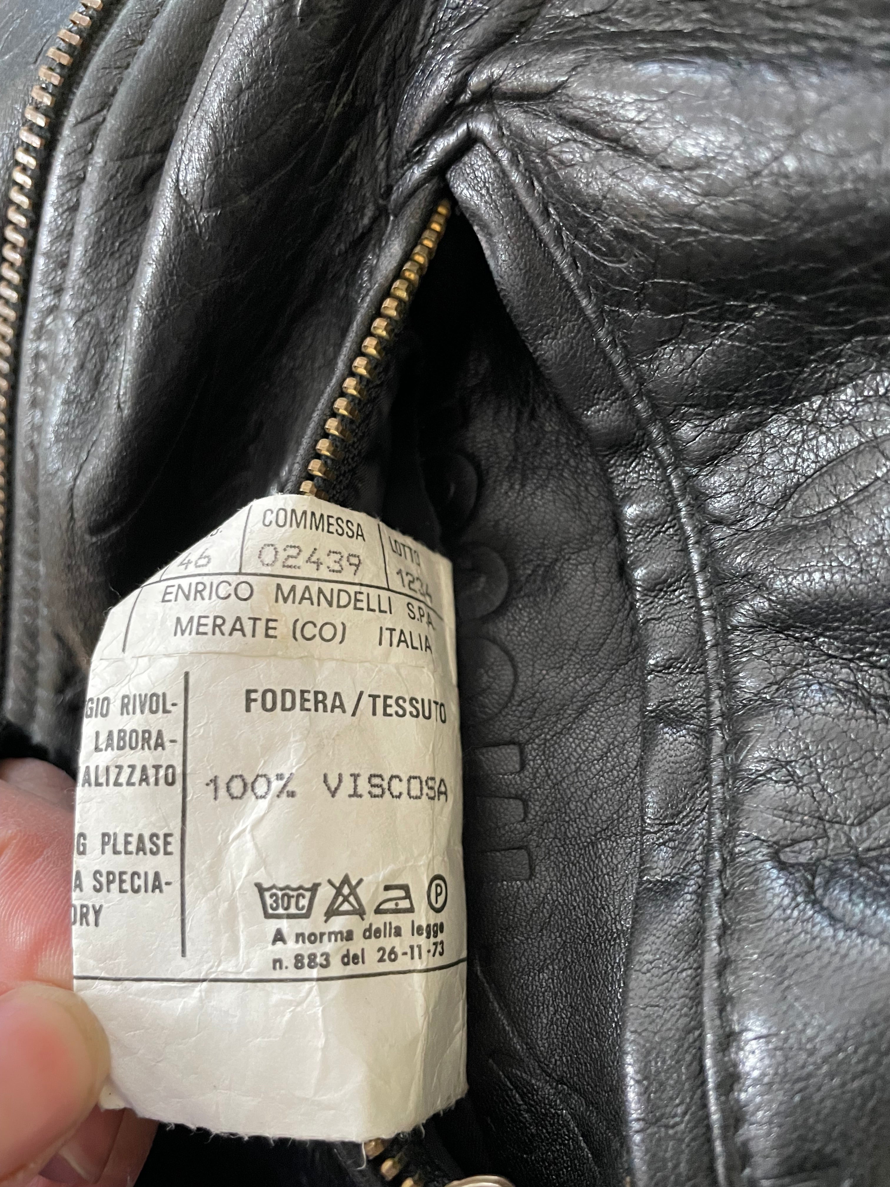 Chiodo in pelle Moschino
