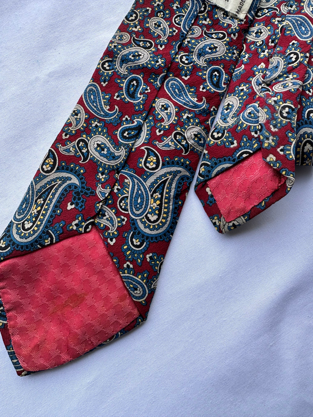 Cravatta paisley