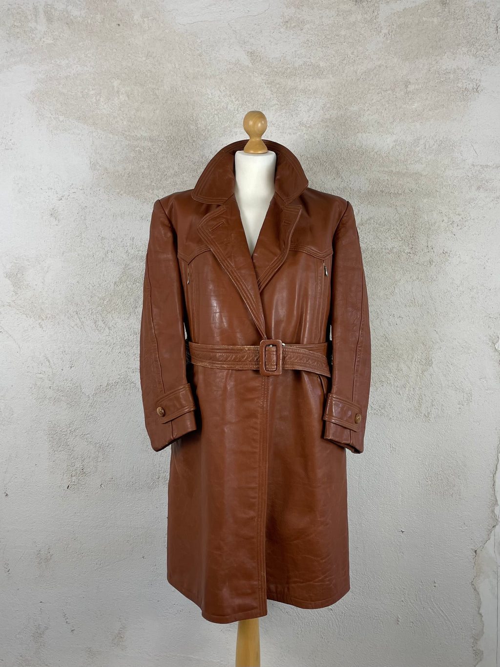 Trench in pelle