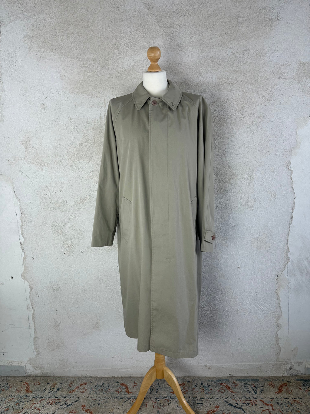 Trench Wind or Rain