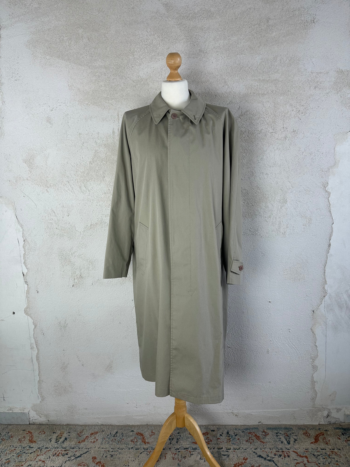 Trench Wind or Rain