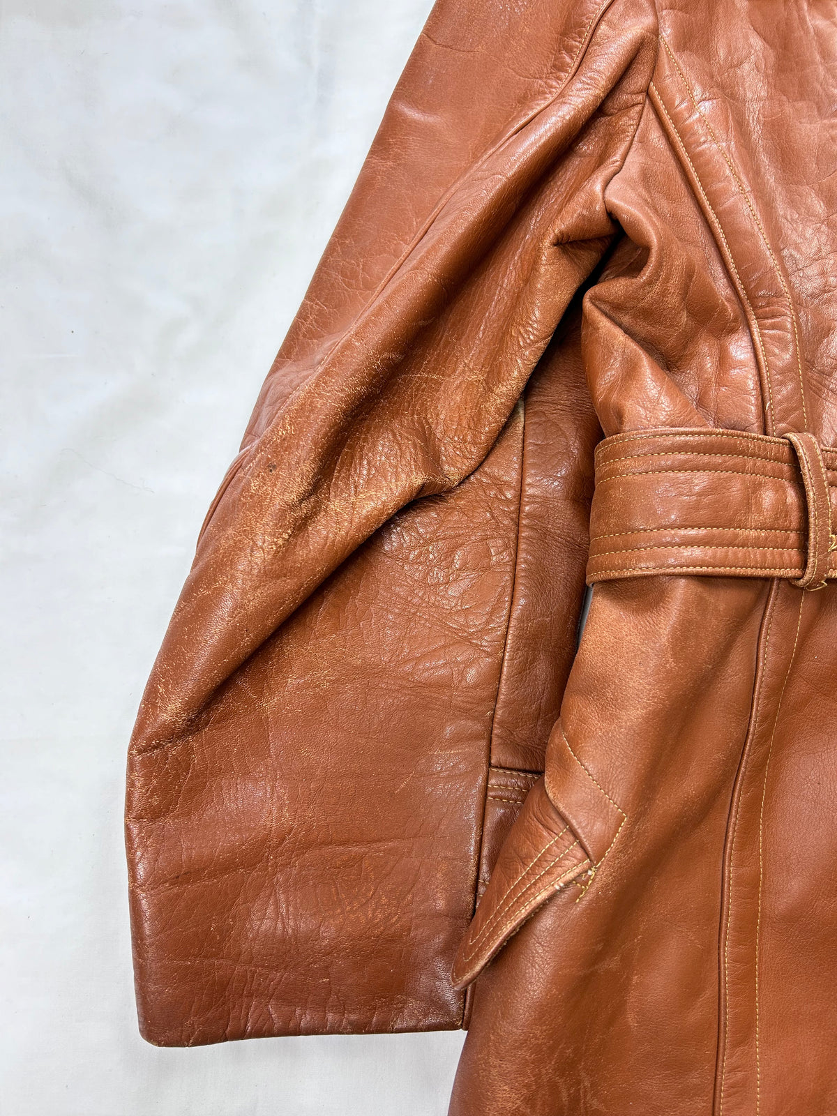 Trench in pelle
