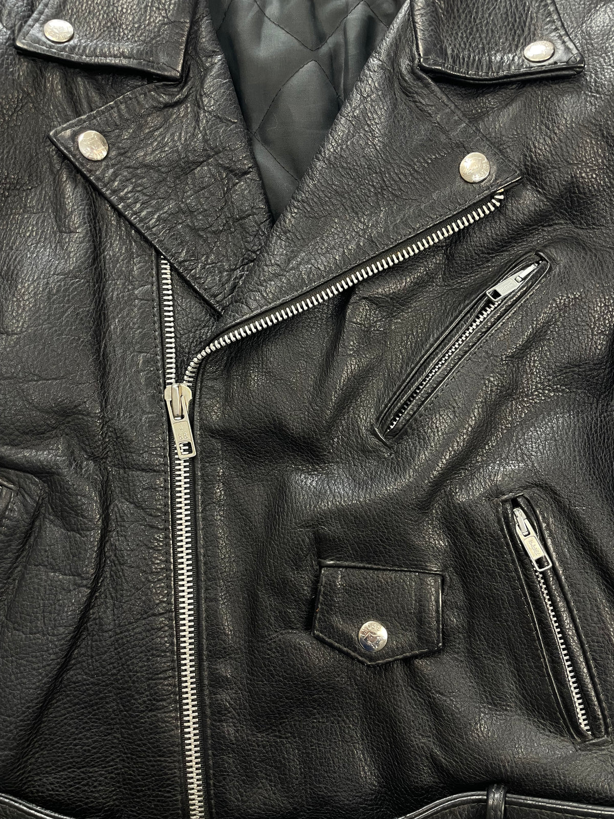 Chiodo in pelle